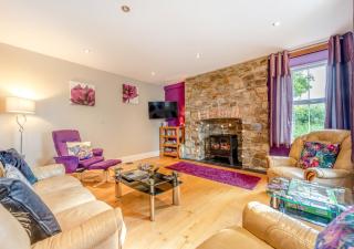 Gwynnant House - Rhyd Lewis - 0