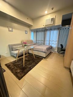 EJ's Staycation 4th F with 200mbps Wi-Fi and NETFLIX - Manila - 0