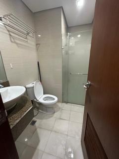 EJ's Staycation 4th F with 200mbps Wi-Fi and NETFLIX - Manila - 2