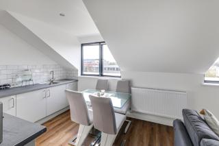 Business / Travelling / Relocate / Contractor Stay - Brentwood - 5