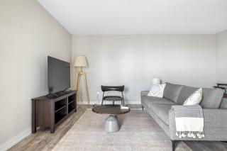 Redondo Beach 1BR w Pool Gym 1 block from beach LAX-438 - 8