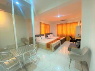 Legends Hotel & Restaurant - Lemery and Taal - Lemery - 1