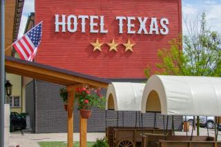Hotel Texas*** - 8