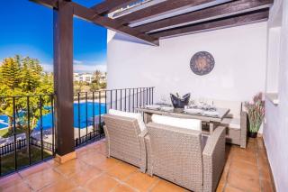 Apartment - Sleeps 4 with Pool & Golf Views - 0