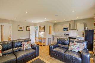 Bluebell Lodge 4 with Hot Tub - 1