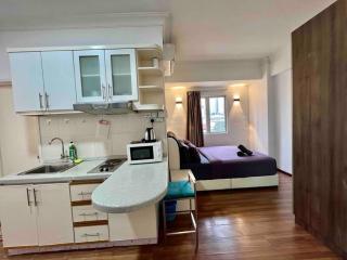 Couple Suite at Casa Mutiara 5 mins walk to LRT, Jalan Alor and Bukit Bintang - 2