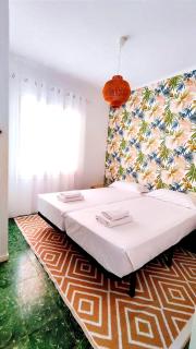 THE ROOM - APARTMENT IN LLORET - Lloret de Mar - 0