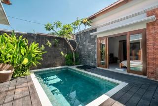 Exclusive 2BR Villa with bathroom en suite and privat Pool - Kerobokan - 9