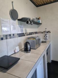 Bedrock- Executive Self Catering Room - 6