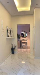 شقة مودرن غرفة وصالة حي العقيق - 7