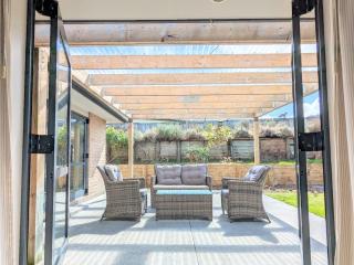 Make yourself Home - 1