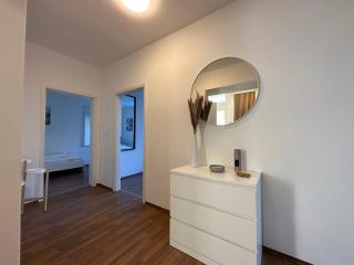 FeelHome-GolfClub-Terrasse-6 Gäste-WiFi-Smart TV - 3