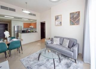 StoneTree - Cozy 1BR with Lake View - Dubai - 6