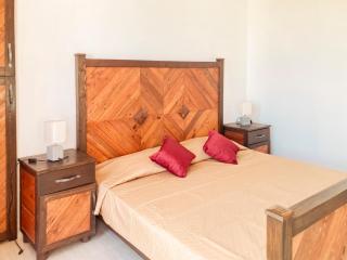 3BR Penthouse, Hot Tub, XL Terrace, Bugibba - 5
