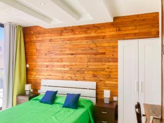 3BR Penthouse, Hot Tub, XL Terrace, Bugibba - 6