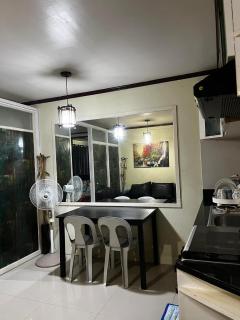 V&J Transient Condotel - Manila - 7