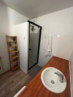 4 personnes - ambiance cosy - proche universités - Grenoble - 4