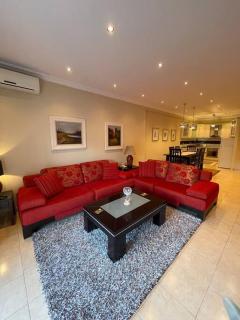 Stylish central apartment - Tirana - 7