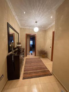 Stylish central apartment - Tirana - 3