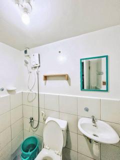 Coastal Vibe Condo near SM Marilao and PH Arena - 6