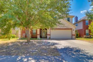 Pet-Friendly Austin Area Home with Outdoor Oasis - Hutto - 8