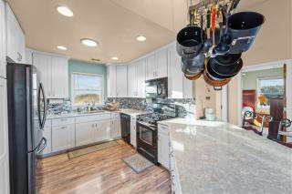 4x1620, Sunshine Day-Oceanside, Ocean View, Pets Welcome, Wild Horses! - Corolla - 4