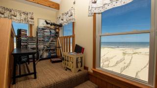 4x1662, Dolphin Watch- Oceanfront, 4-wheel drive area, Wild Horses, Ocean Views! - Corolla - 3