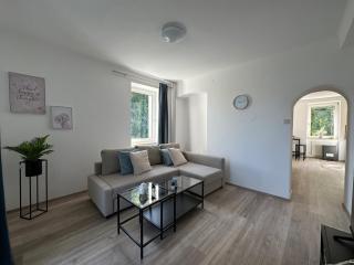 FeelHome-GolfClub-Balkon-4 Gäste-WiFi-Smart TV - 9