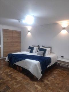 Modern apartment-1 block from El Poblado park - 4