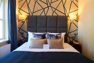 Mandolay Hotel Guildford - 2