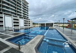 Austin Studio Queen Bed - 7