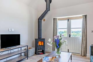 Dairy Barn by Bloom Stays - Groombridge - 9