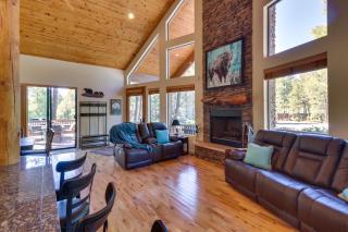 Wraparound Deck and Large Yard Pinetop Home! - Indian Pine - 7