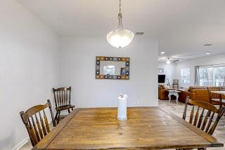 Newly-built 2-story home near the ocean with patio, washer/dryer, streaming - 2