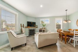 Seaside Treasure - 7