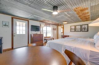 Delightful Carmine Studio on Farm Near Round Top! - Carmine - 3
