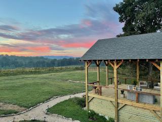 The Dogwood Inn - Blue Ridge - 4