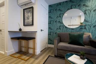 6768 - 202 Amazing mini studio with full kitchen by Denstays - Montreal - 4