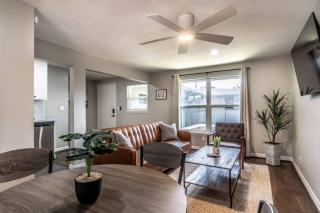 Roomy Urban Apartment Montrose! Free Parking #10 - Houston - 0