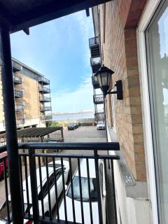 2 Bed Luxury Apt in Gravesend - Kent - 5