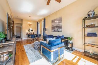 Lovely 2 Bed 3 Miles from DT w Free Parking - Chicago - 9