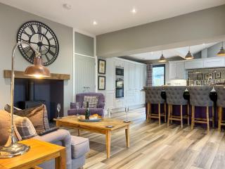 Lake View luxury home with Lake Ullswater view & 2 ground floor bedrooms ideal for 2 families - Watermillock - 8