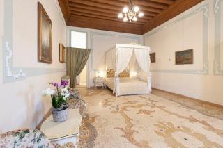 LUXURY APARTMENT PESARO PAPAFAVA - Venice - 9