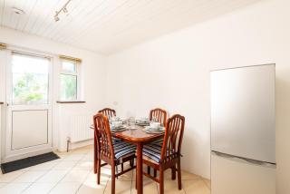 Spacious en-suite in a 5-Bedroom House at Hanwell (2nd Floor) - Hanwell - 5
