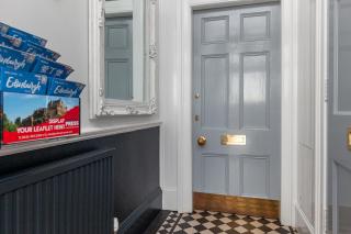 Stylish Victorian Apartment's close to the Botanical gardens, Free parking! - 1