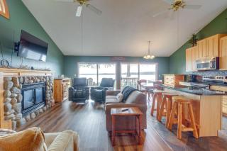 Kalkaska Retreat Private Hot Tub, Dock, Fireplace - Kalkaska - 6