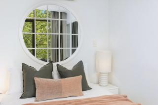 ROYA63/20 - Royal Respite - Perth - 1