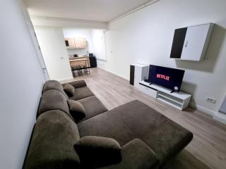 Apartament CWA 2 Aeroport Otopeni - Otopeni - 0