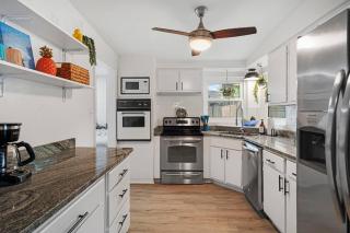 Blue Flamingo Paradise w/ Pool + Game Room + Grill + Fire Pit - Largo - 6