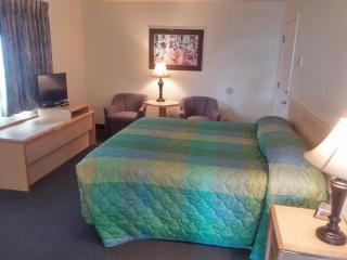 Surfside Resort - Rockaway Beach - 1